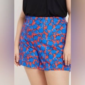 Like new barely worn Eloquii fun print shorts in red and blue size 24